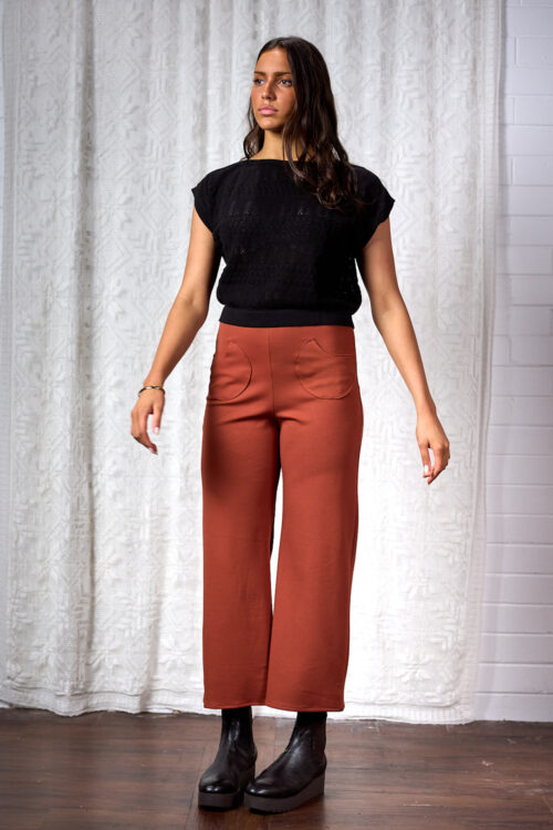 Alisa Pant in Cinnamon